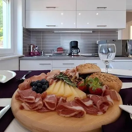 Διαμέρισμα Melone 2 Dramalj By Guide *